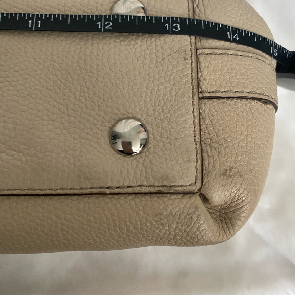 Coach Pebble Stone Leather Purse Medium bag. - Picture 9 of 9